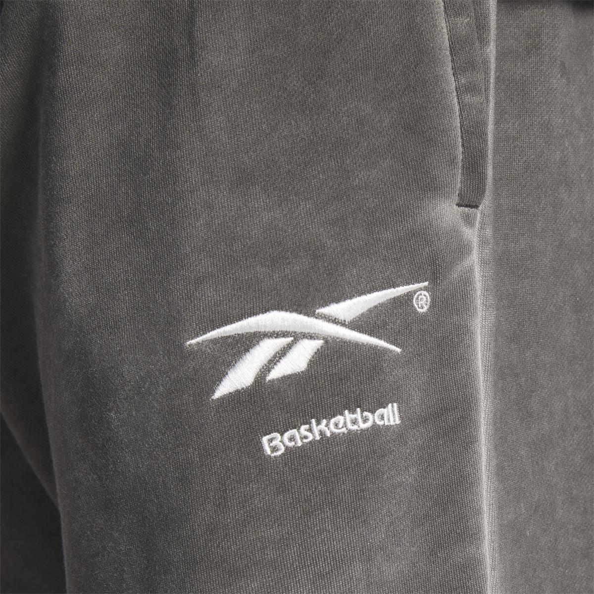 product/r/e/reebok_ia2417_5_apparel_on_model_detail_view_1_white.jpg