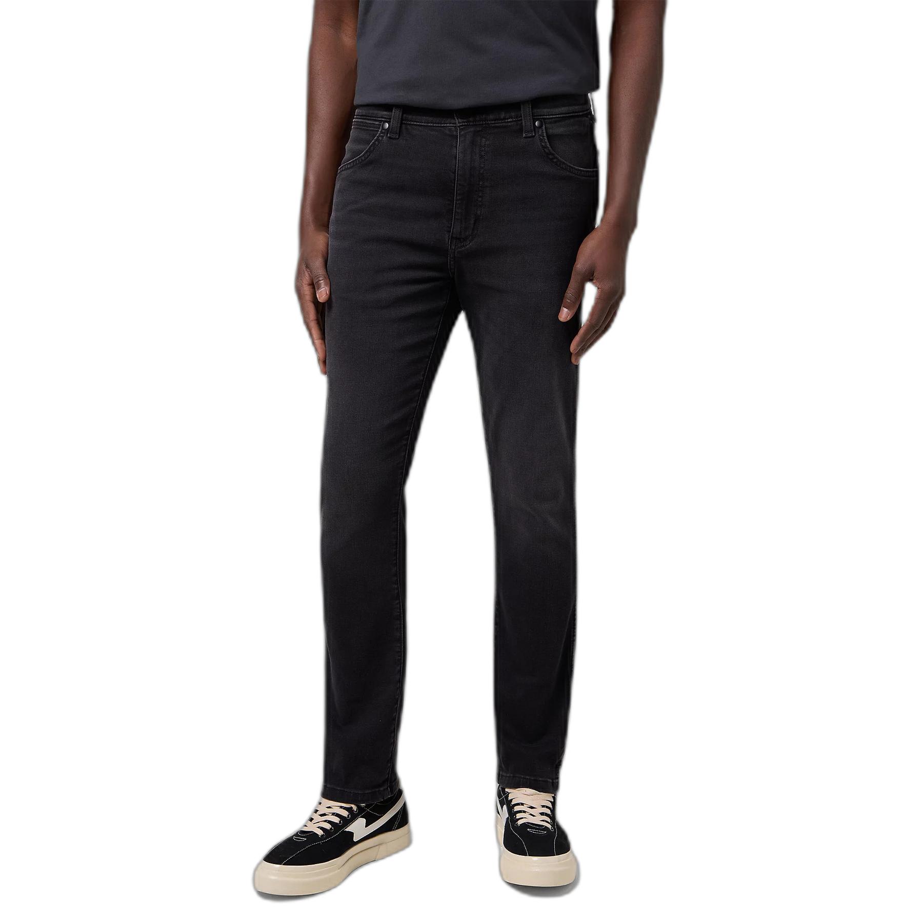 product/w/r/wrangler-112371657-black-fog-2.jpg