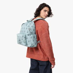 ek0a5bg46o8-rugzak-eastpak-day-pak-r-pinda-s-munt-tu