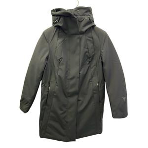 qw542-1-rechthoekige-lange-parka-krakatau-zwart