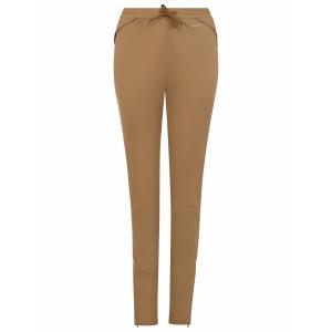 4621700-805-vrouwentrui-protest-prthaumea-outdoor-zandbruin
